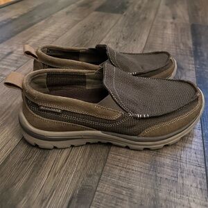 Skechers Relaxed Fit Mens Size 8.5 Superior Milford Brown Loafers Slip On 64365